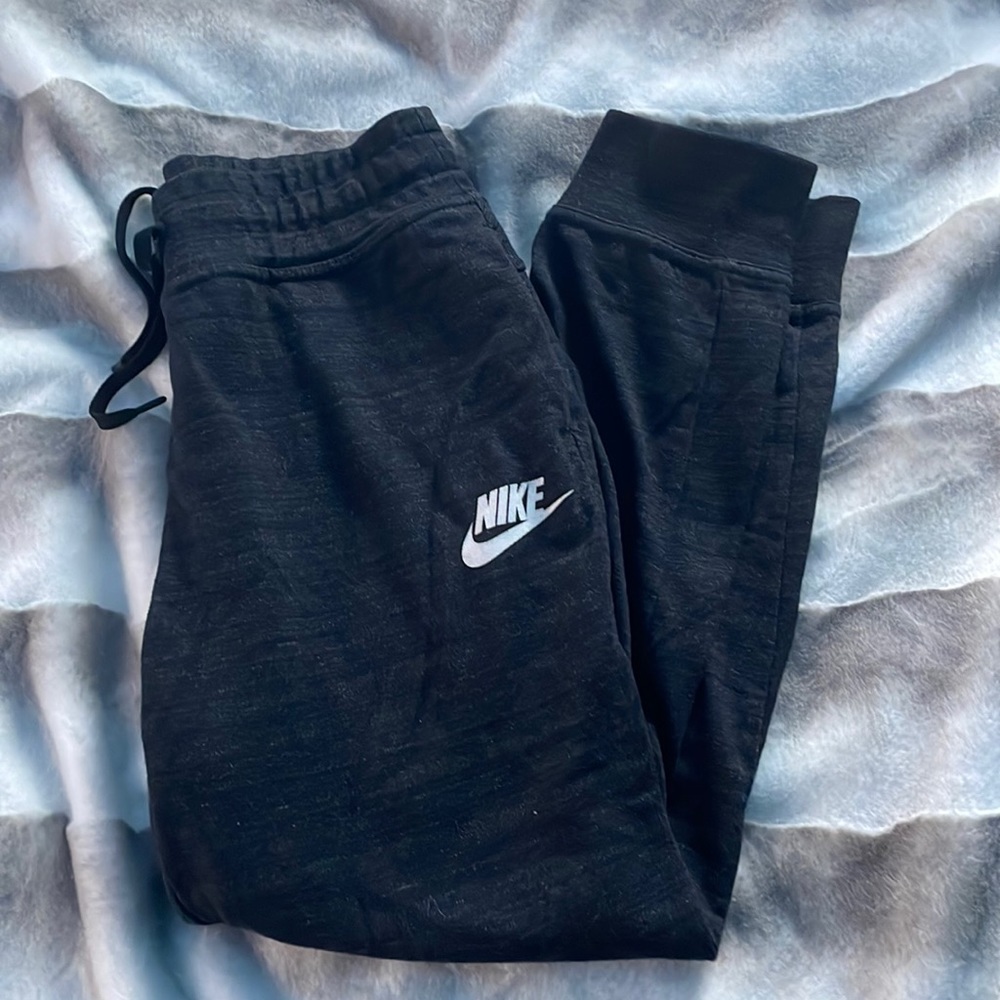 Black Nike jogger, sweatpants. Size M